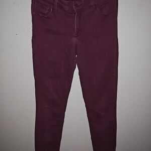Old Navy Women's Skinny Jeans in Burgundy Plum
